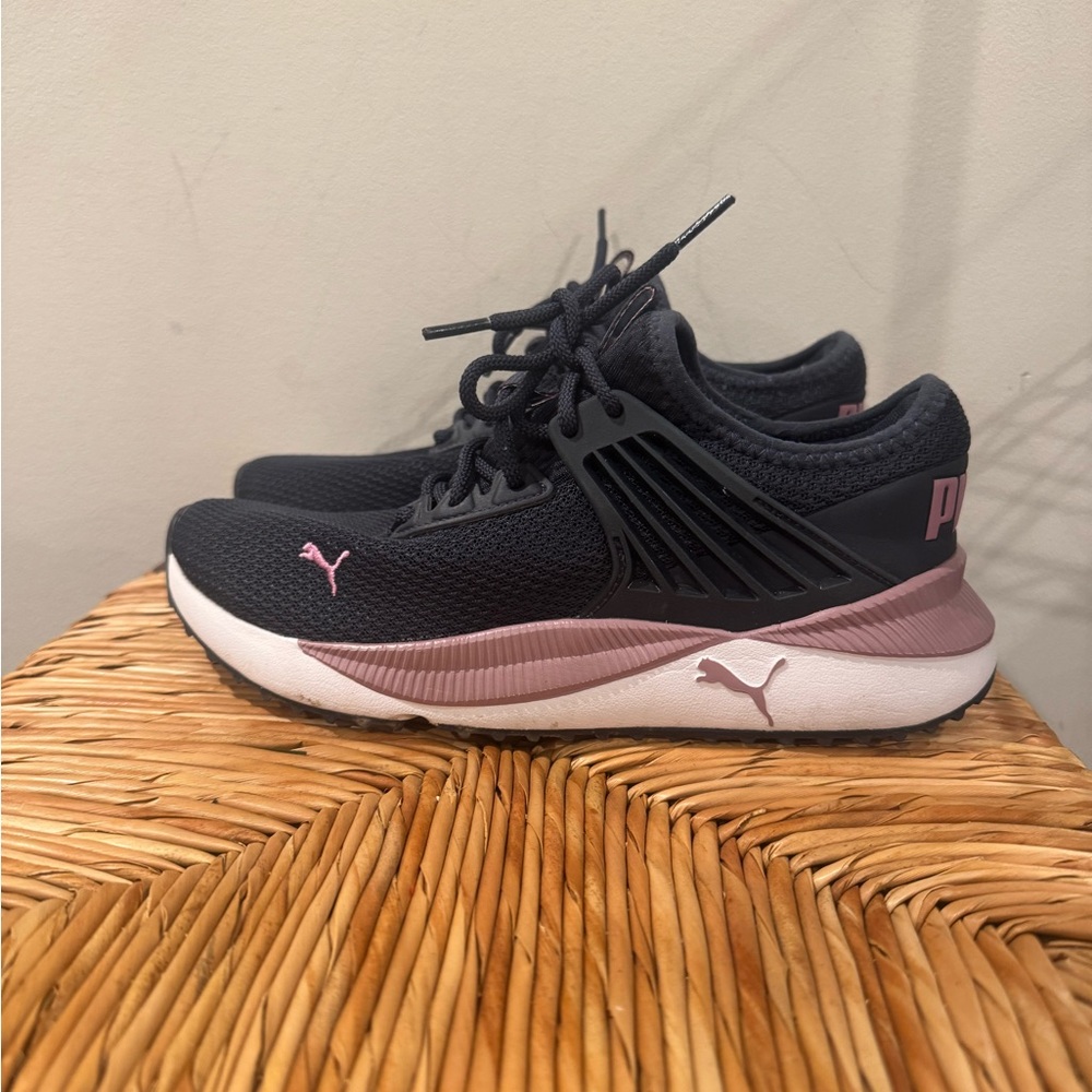 Puma Women's Blue and Pink Running Shoes Size 7.5